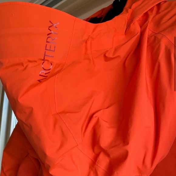Arc’teryx Ski Jacket - Picture 4 of 7
